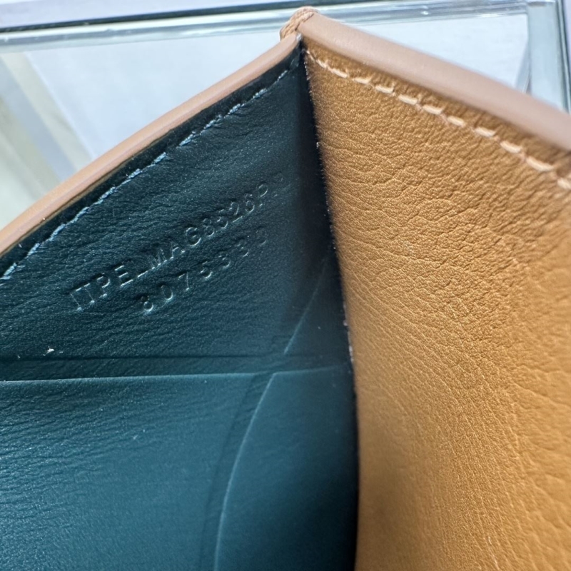 Bv*b*rry satchel bags